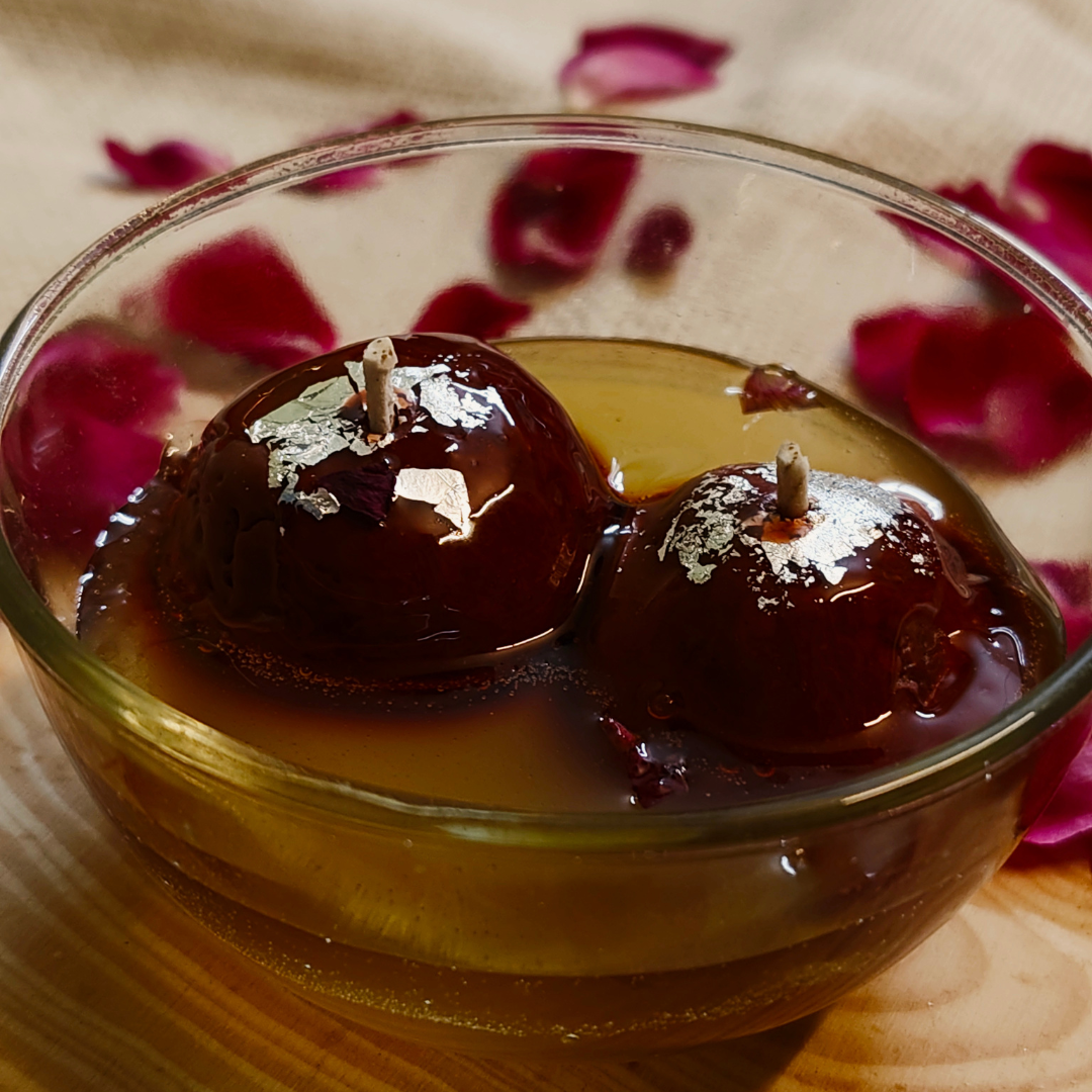 Gulab Jamun Scented Candle Diwali Edition - Apple & Cinnamon Fragrance